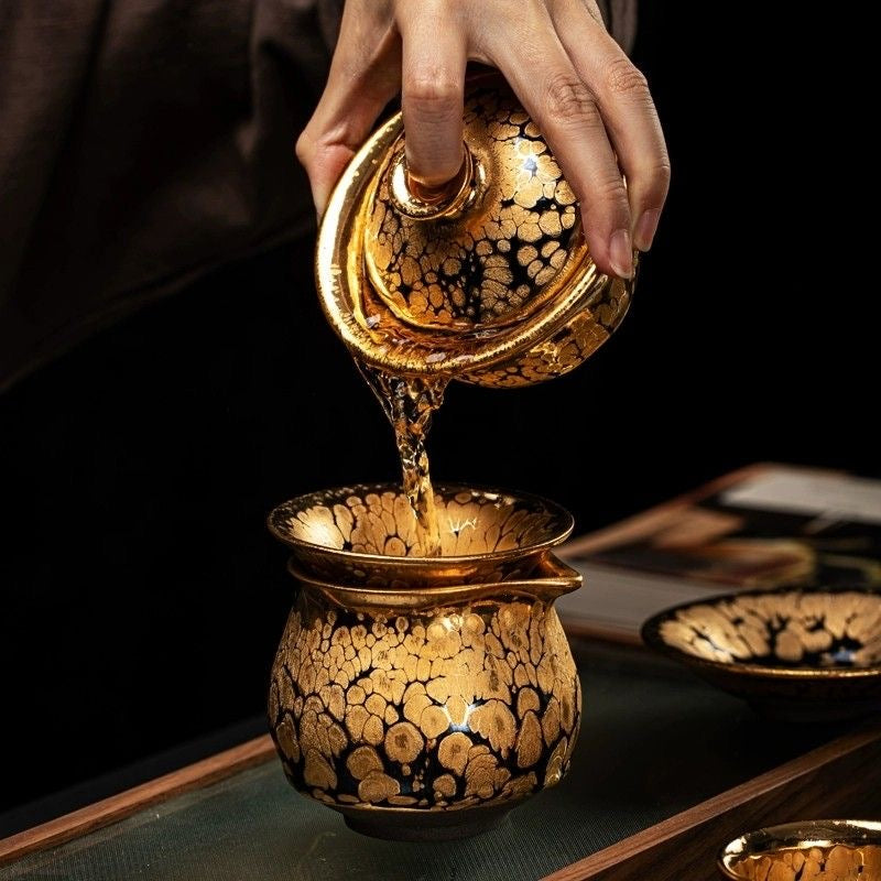 Gold lamp 24K real gold into glaze (黄金盏)